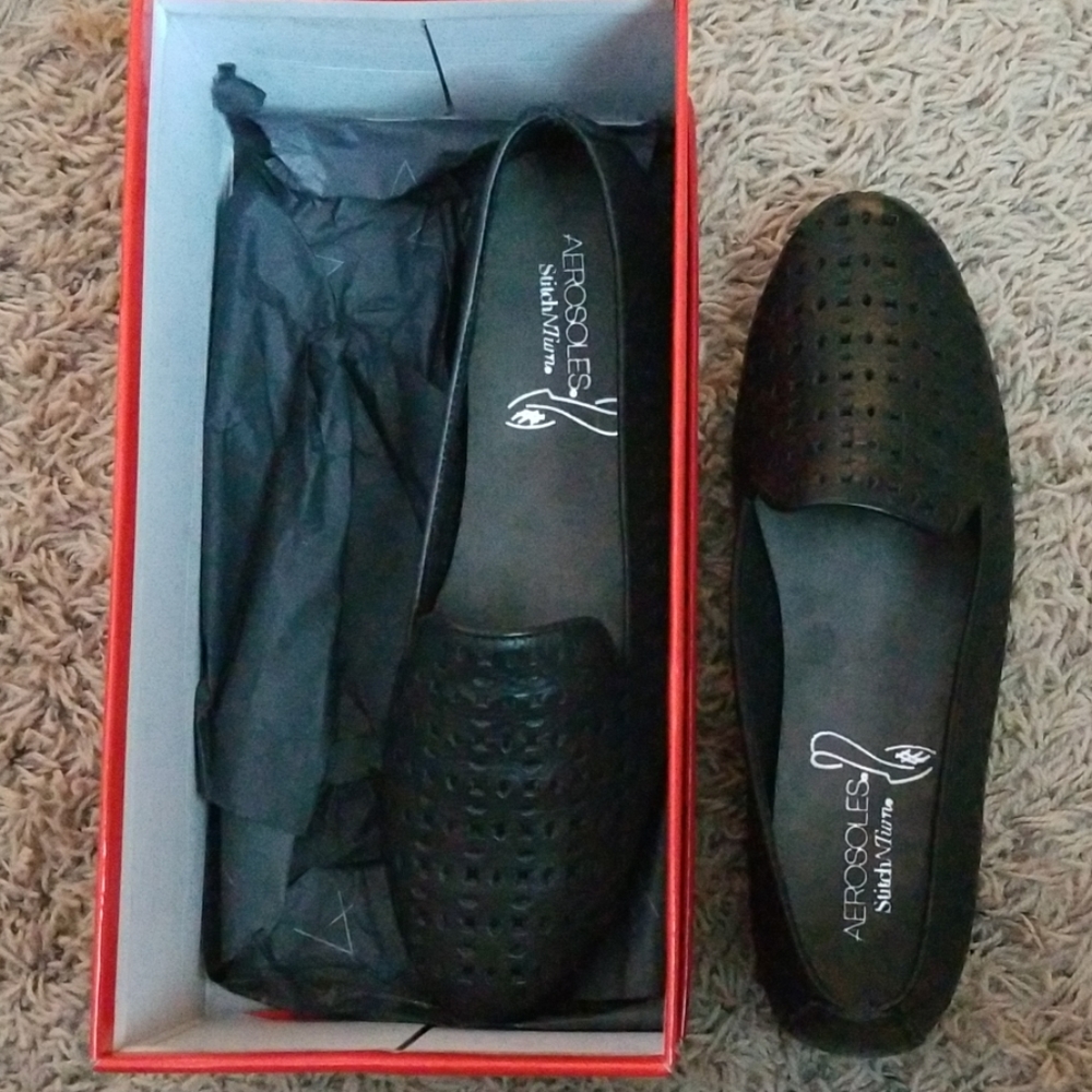 New in box "you betcha" slipons
